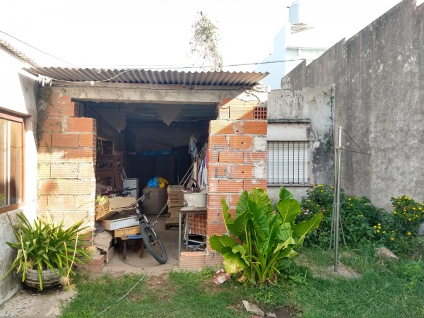 Casa en barrio residencial